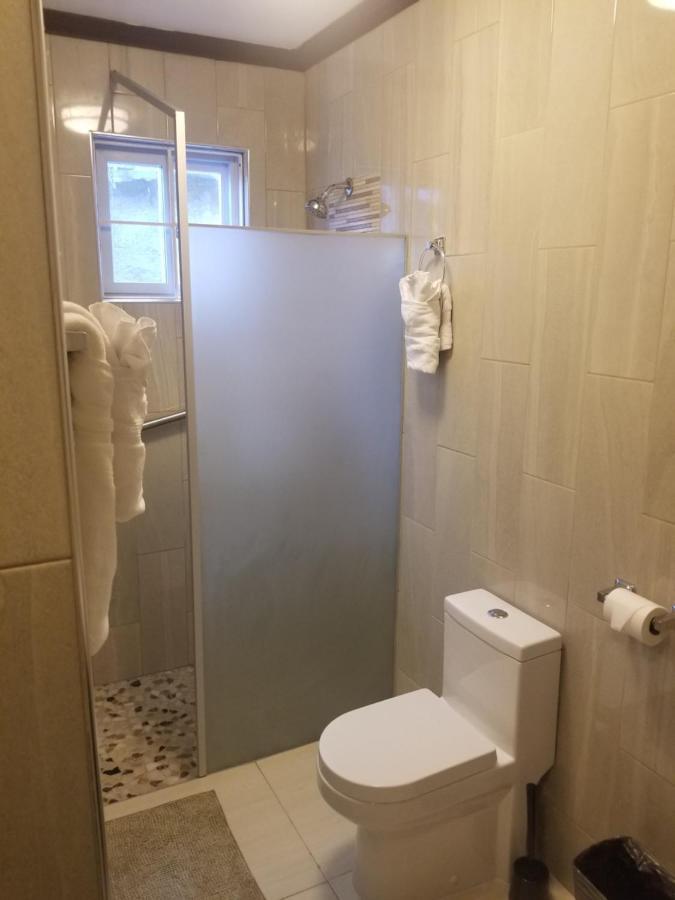 Inn The Town Порт Антонио Екстериор снимка