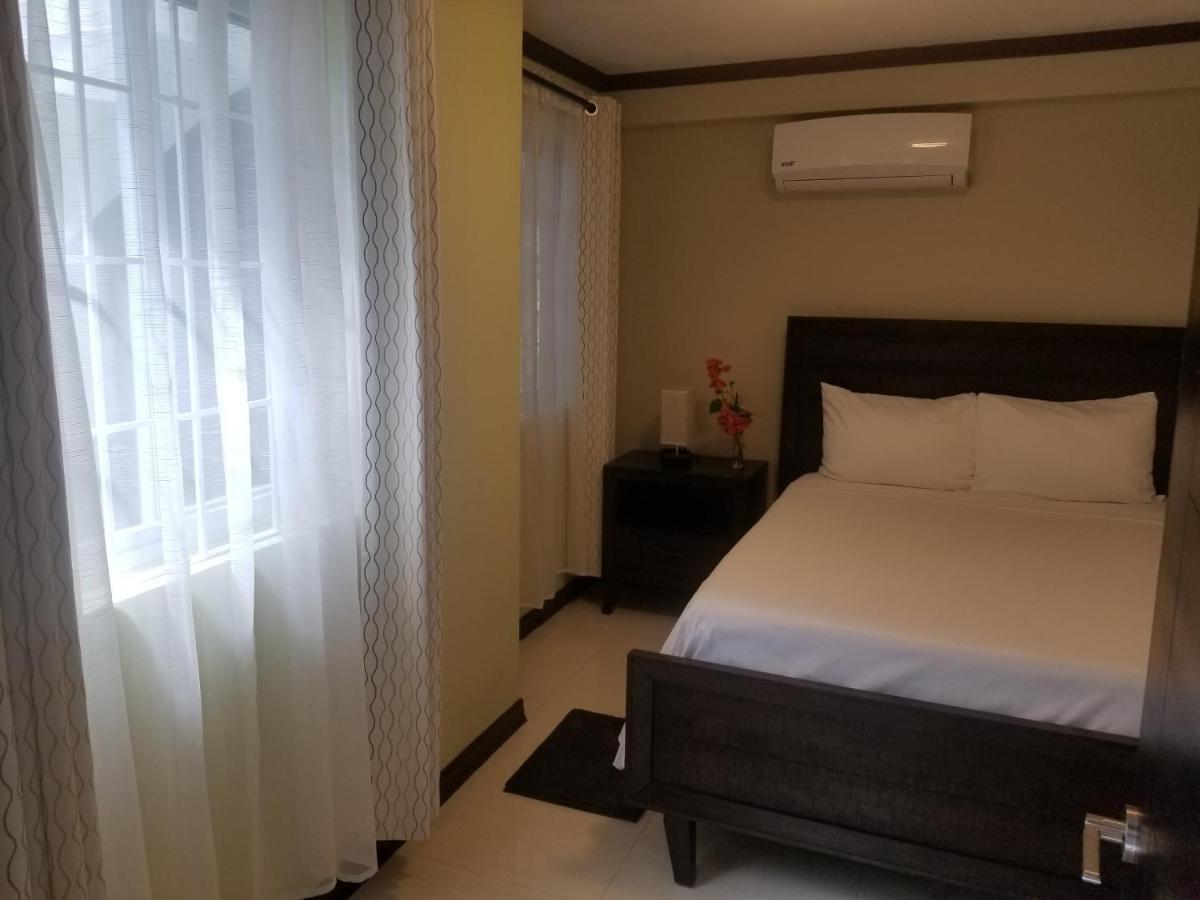 Inn The Town Порт Антонио Екстериор снимка